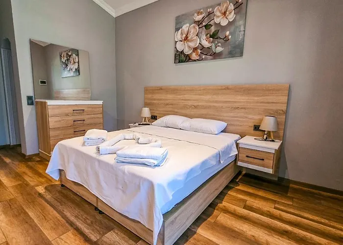 Elasu Ξενοδοχείο *