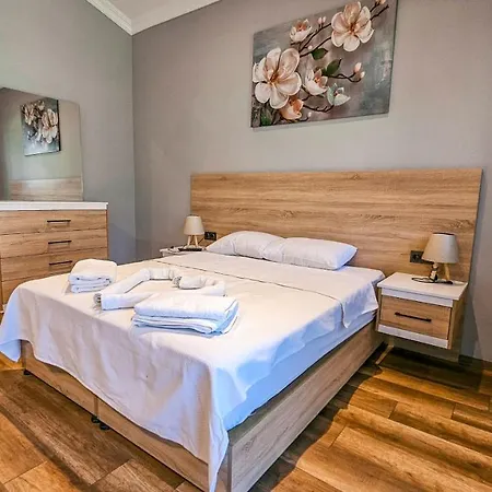 Elasu Otel *